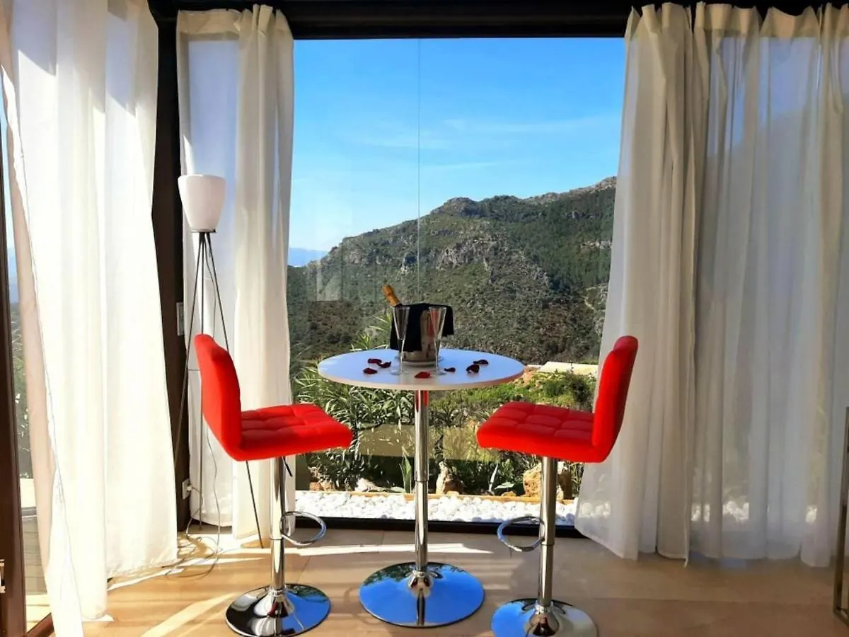 Stylish Beautiful And Exotic Oleandro Glass Suite Casares 0*,  Spain
