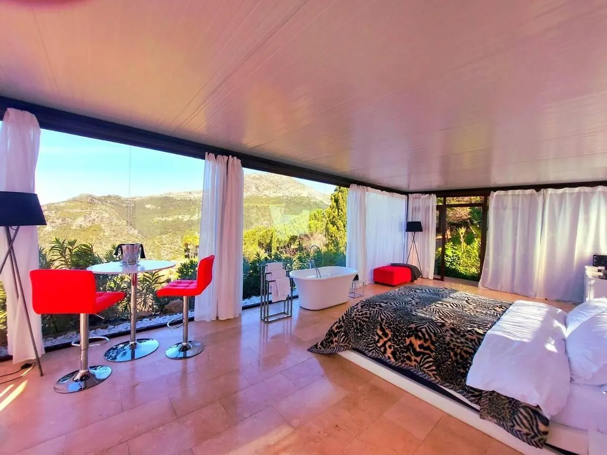 Holiday home Stylish Beautiful And Exotic Oleandro Glass Suite Casares Spain
